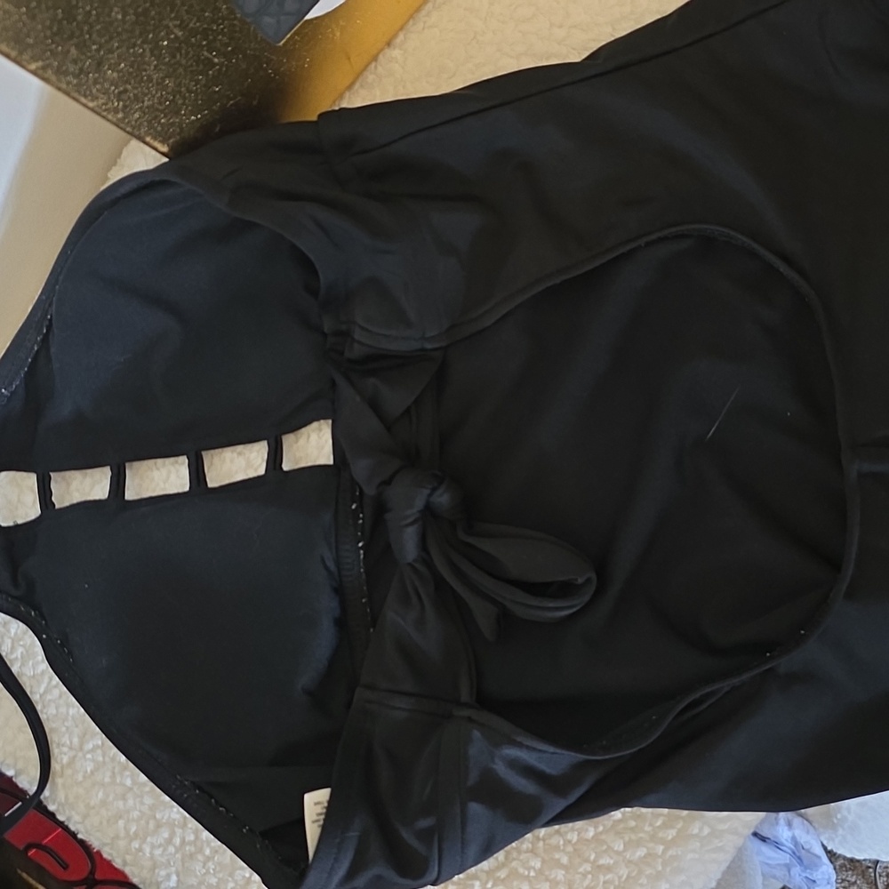 Pre-owned  Mossimo Supply Co. Black Swimsuit with Floral Design. Size Small - Picture 3 of 5
